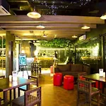 Dcozie Hotel